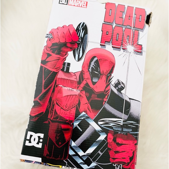 DC Marvel Deadpool Comic High Top Sneakers - Picture 10 of 12